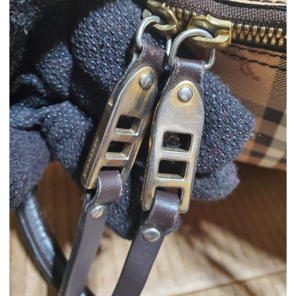 BURBERRY Haymarket Check Small Salisbury Tote Bag - Picture 10 of 11